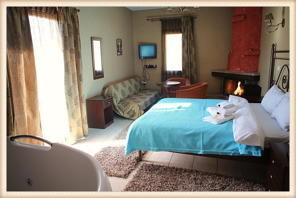 Voreas Hotel Káto Loutrákion Habitación foto